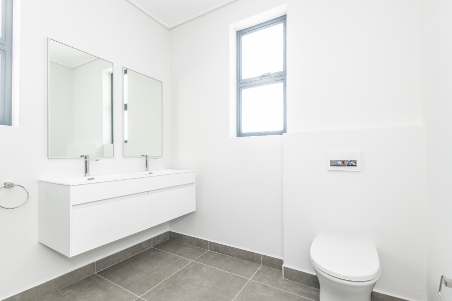 To Let 3 Bedroom Property for Rent in Le Coste Estate Western Cape